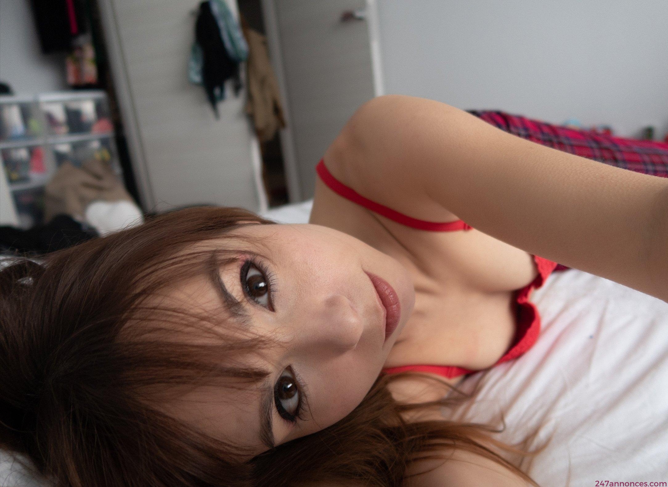 escort-Envie de bon moment coquine écrit moi uniquement sms whatsapp 0756853411